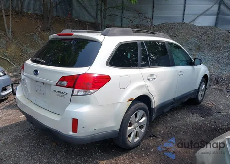 2011 Subaru Outback 2.5I Premium z USA, uszkodzony, nr VIN 4S4BRBCC7B3310918